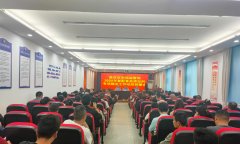 <b>自律公约“十做到” “舌尖平安”保障好</b>